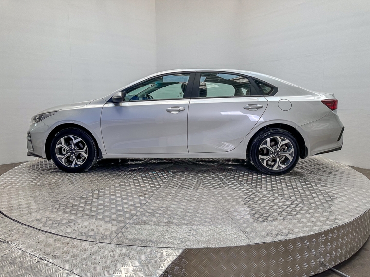 Kia Cerato  1.6 Ex 6mt 4p 2020 Usado  Usado en Pompeyo