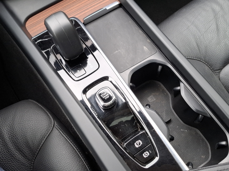 Volvo Xc60 Ii T8 Recharge 4x4 2.0 Aut 2024 Usado  Usado en BMW Premium Selection