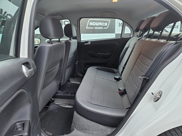 Volkswagen Gol 1.6  Highline Mt 2023 Usado  Usado en Kovacs Usados