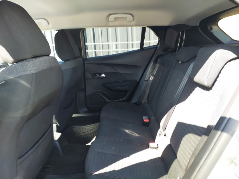 Peugeot 2008 1.2 Allure Pack Puretech 130 Mt 2021 Usado Usado en Webautos.cl Peugeot 2008 1.2 Allure Pack Puretech 130 Mt 2021 Usado Usado en Webautos.cl