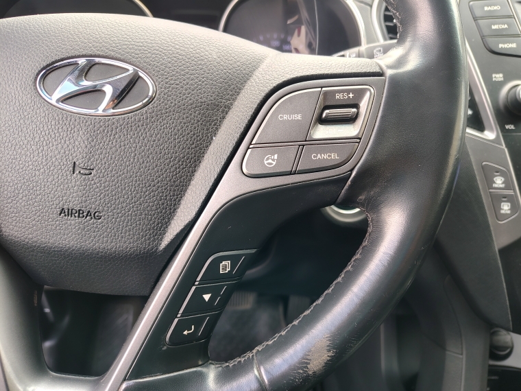 Hyundai Santa fe Santa Fe Gls Full 4wd 3.3 At 2014 Usado en Rosselot Usados