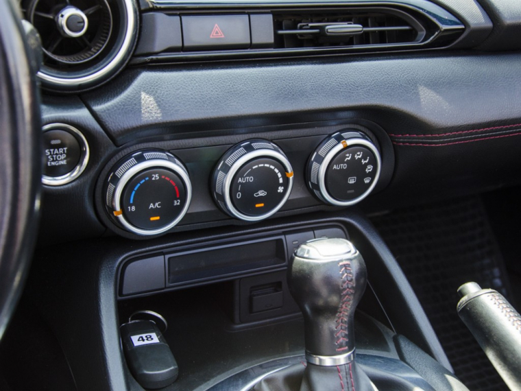 Mazda Mx-5 All New Mx5  2.0 Aut. Cabrio 2018 Usado  Usado en Webautos.cl