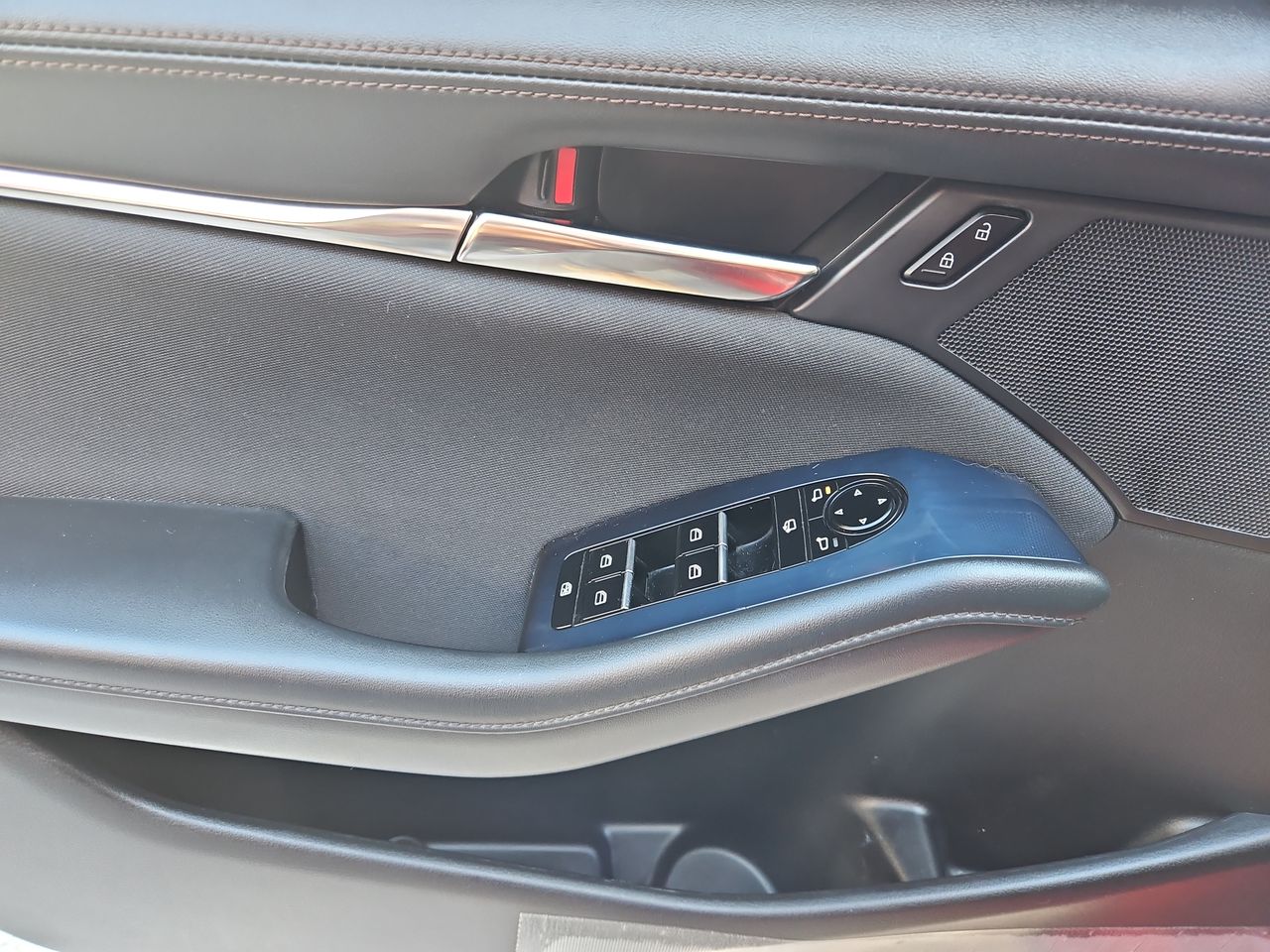 Mazda 3 3 Sedan 2.0 Aut 2023 Usado en Usados de Primera - Sergio Escobar