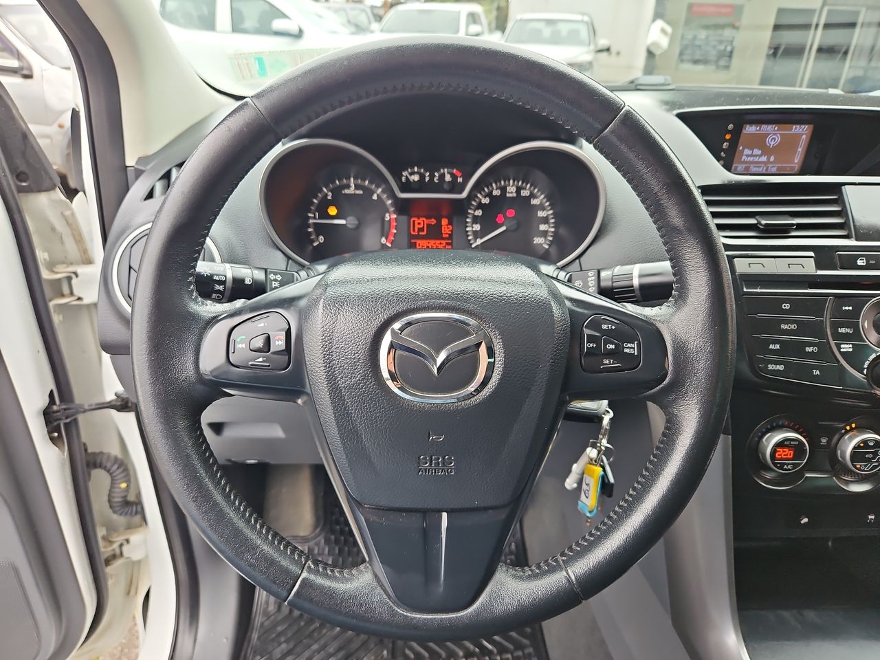 Mazda Bt-50 New Bt 50 Dcab Sdx 4x4 3.2 Aut 2021 Usado en Usados de Primera - Sergio Escobar