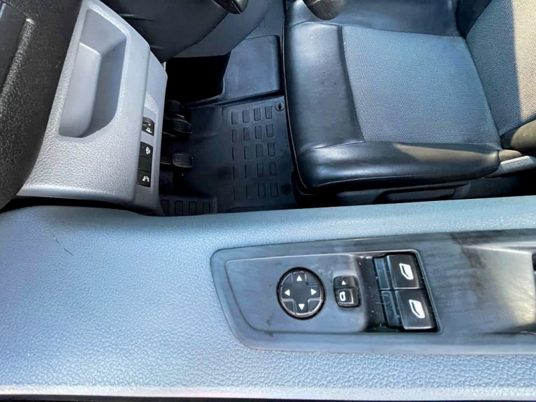 Opel Vivaro Td 150 2.0 Mt 2021  Usado en Automarket Chile