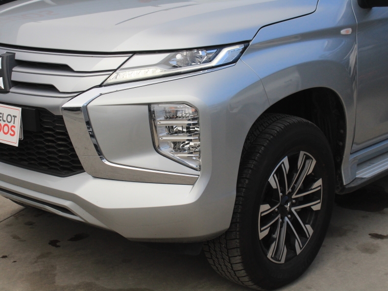 Mitsubishi Montero sport Montero Sport 3.0 Aut 2024 Usado en Rosselot Usados