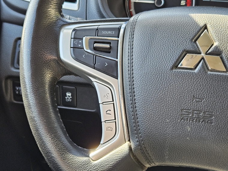 Mitsubishi L200 L200 Dakar 4x4 2.2 2024 Usado en Rosselot Usados