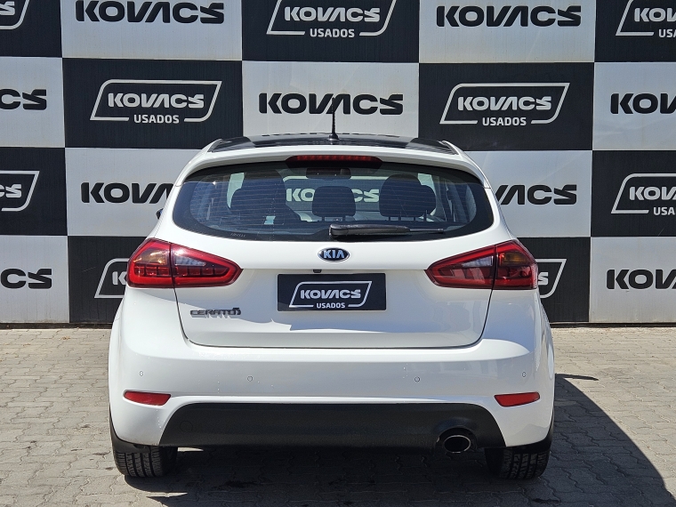 Kia Cerato 5 Sx At 2018 Usado  Usado en Kovacs Usados