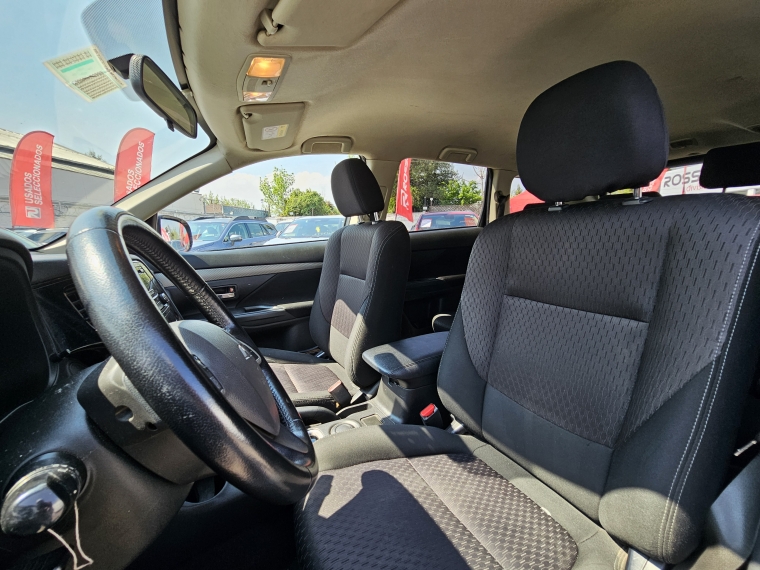 Mitsubishi Outlander Outlander 4x2 At 2.0 Ac 2015 Usado en Rosselot Usados