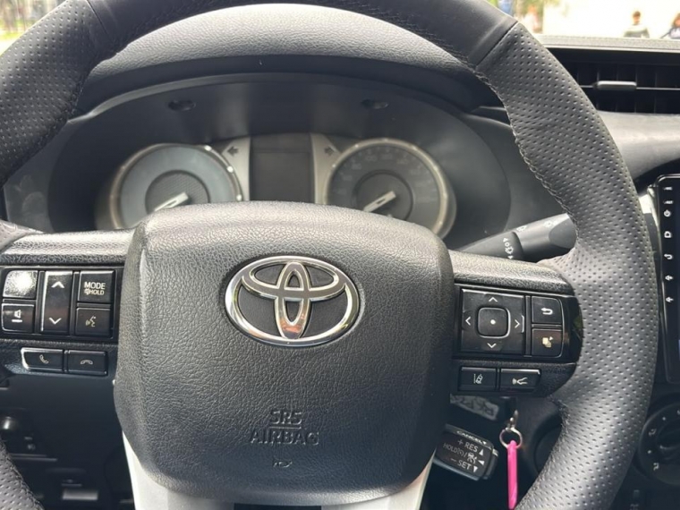 TOYOTA HILUX  Dcab DX 4x2 2.4cc - imagen 7