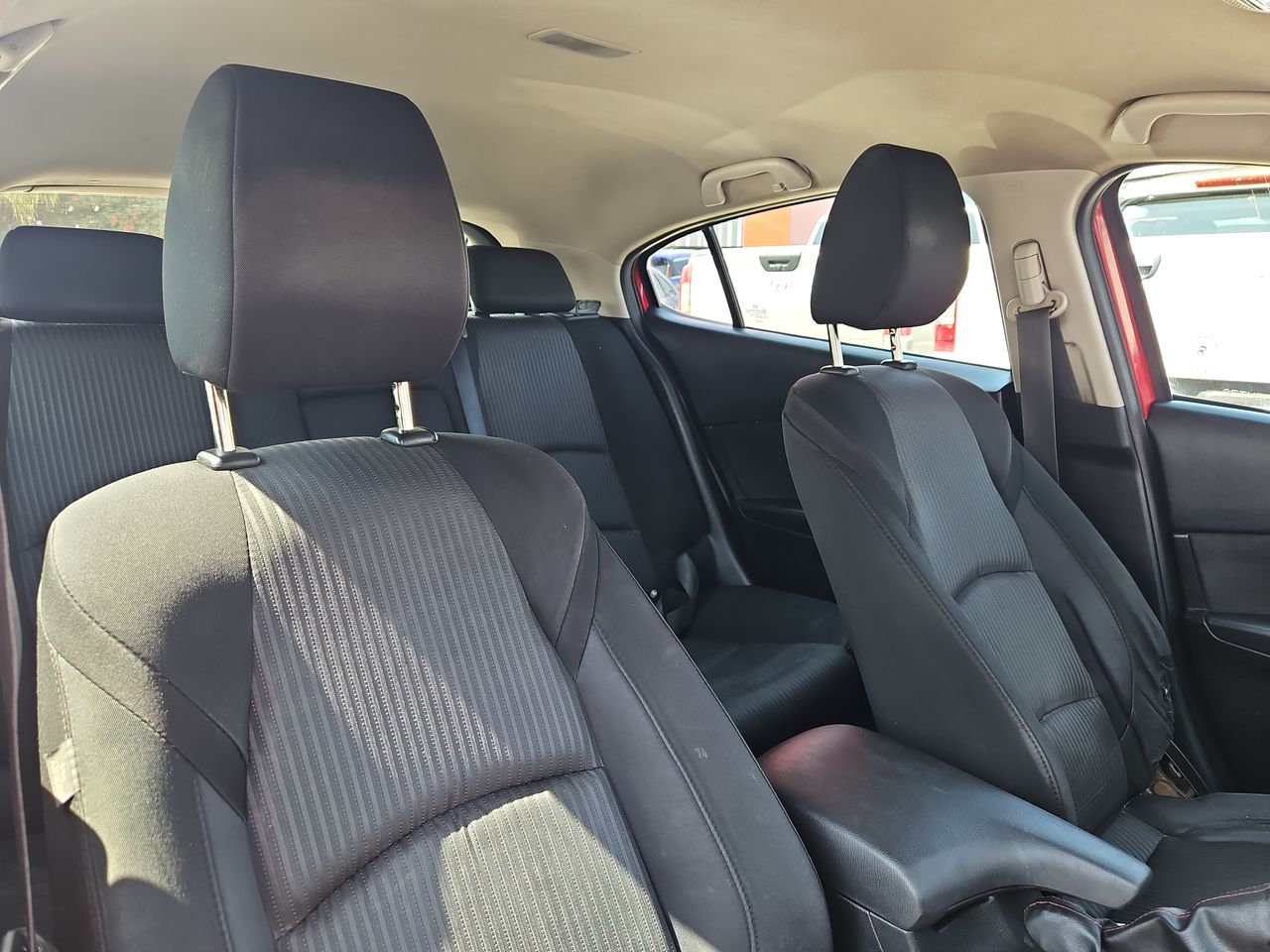 Mazda 3 3 Sport Hb 2.0 2016 Usado en Usados de Primera - Sergio Escobar