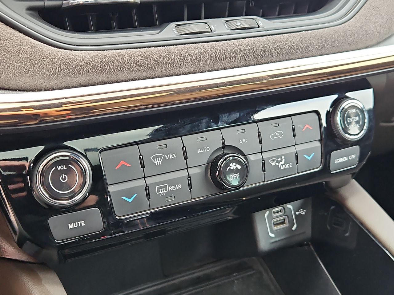 Jeep Commander Commander Overland 1.3 Aut 2023 Usado en Usados de Primera - Sergio Escobar