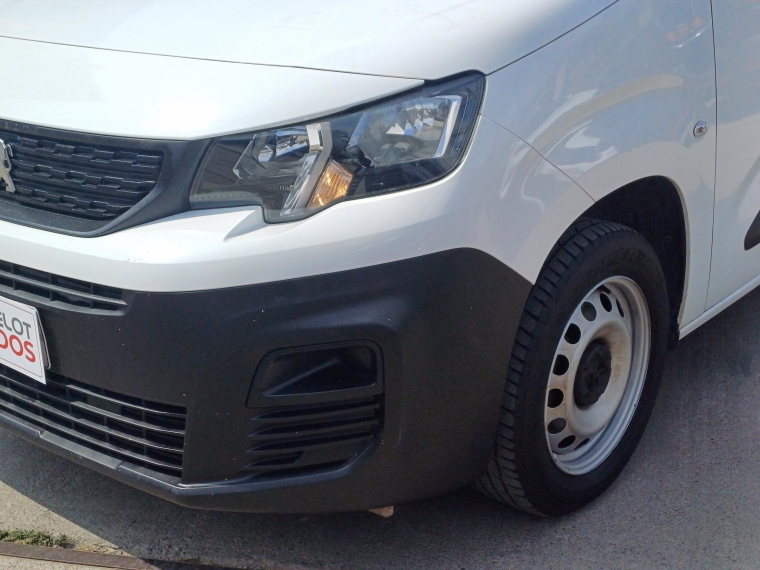 Peugeot Partner Partner Hdi 92 L2 1.6 2021 Usado en Rosselot Usados