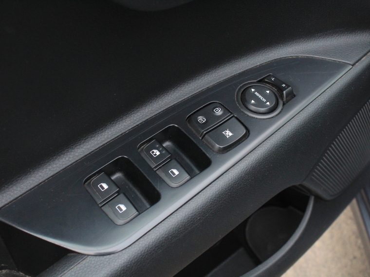 Kia Rio 5 Rio 5 Hatch Back 1.4 2020 Usado en Rosselot Usados