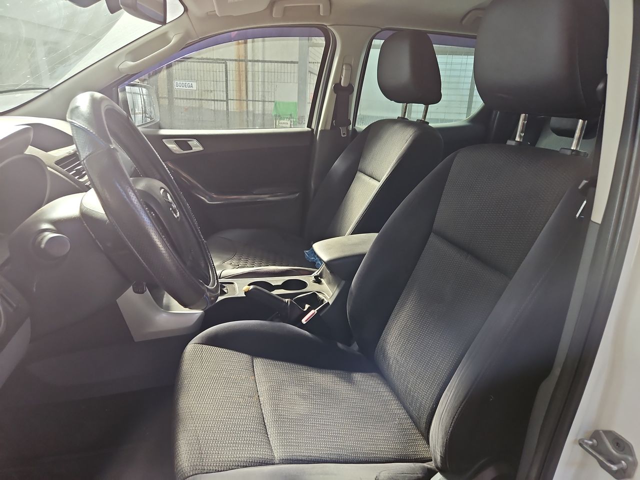 Mazda Bt-50 Bt 50 Dcab Sdx 4x4 3.2 Aut 2014 Usado en Usados de Primera - Sergio Escobar