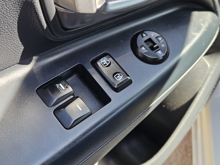 Kia Rio 5 Rio 5 Lx 1.2l 5mt Special Pack - 1817 2017 Usado en Rosselot Usados