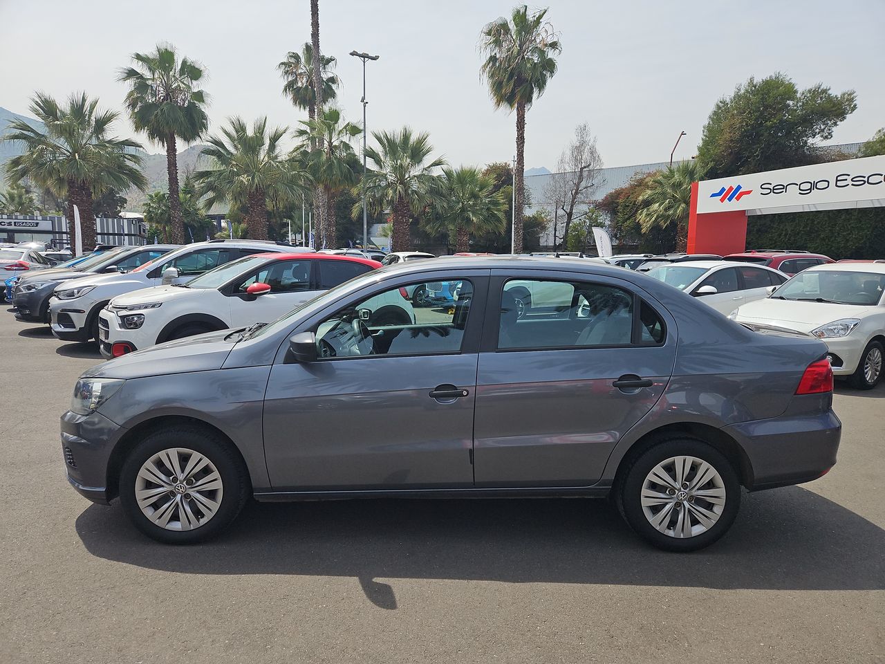 Volkswagen Voyage Voyage  Trendline  1.6 2019 Usado en Usados de Primera - Sergio Escobar