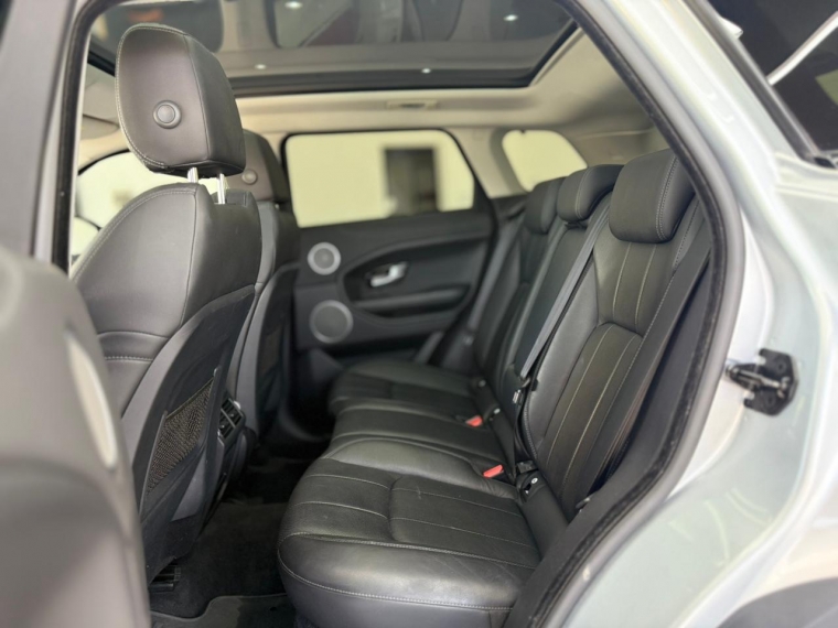 Land rover Evoque Range Rover  Sl4 Plus 2.0 Turbo 4wd 2016 Usado en Automotriz Olea Flaño