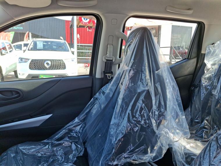 Nissan Navara 2.3d Se Diesel 4x4 Dob.cab. Mt 4p 2024 Usado  Usado en Webautos.cl