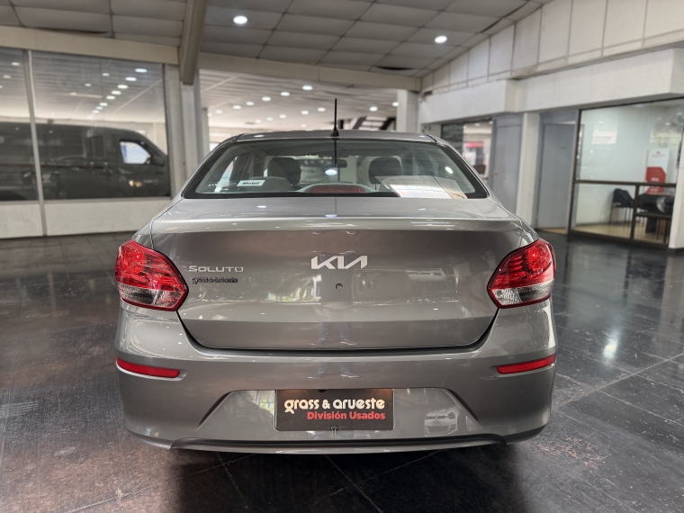 Kia Soluto Lx 1.4l 5mt Ac 2025  Usado en Grass & Arueste
