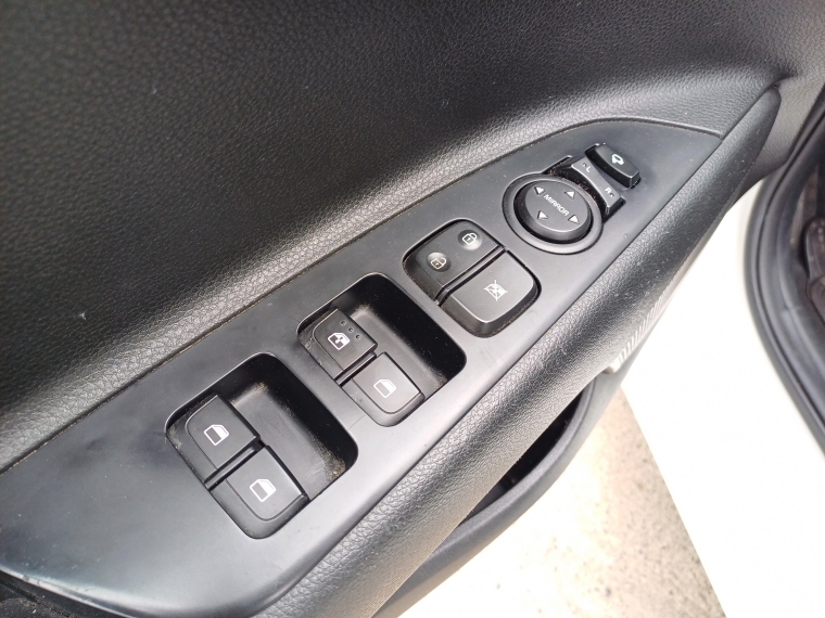 Kia Rio 5 Rio 5 Ex 1.4 2019 Usado en Rosselot Usados