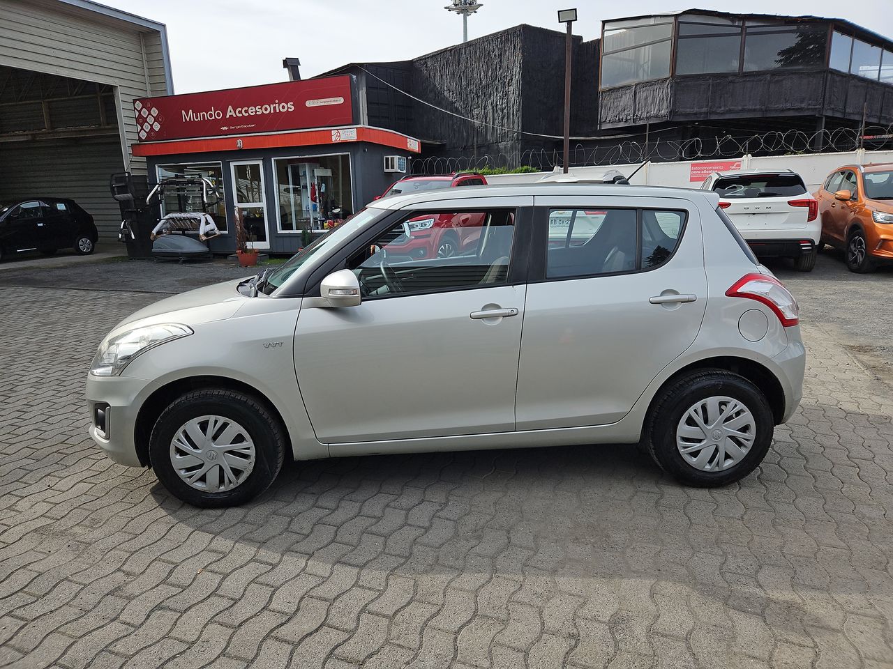 Suzuki Swift Swift Dohc Hb 1.2 2018 Usado en Usados de Primera - Sergio Escobar