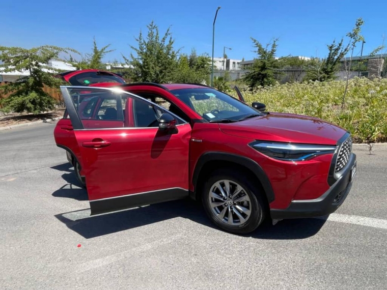 Toyota Corolla Hybrid Cross 1.8 Aut 2023  Usado en Automarket Chile