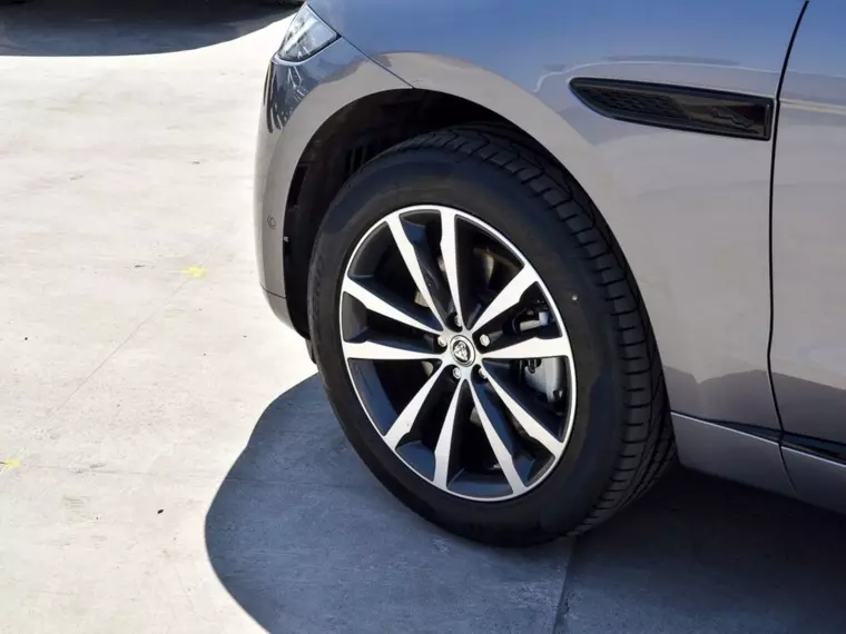 Jaguar F-pace R Dynamic 2024 Usado Usado en Webautos.cl Jaguar F-pace R Dynamic 2024 Usado Usado en Webautos.cl