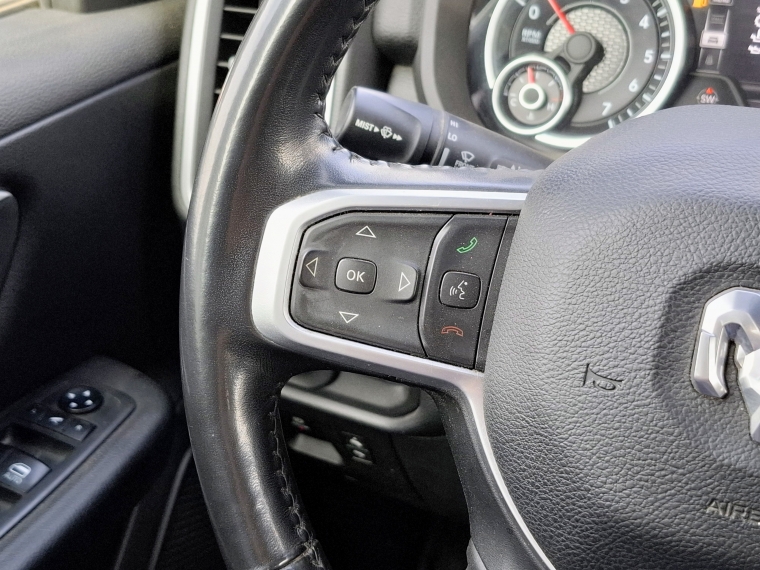 Ram 1500 New Ram 1500 Crew Cab Big Horn 3.6l E-torque Euro 6c 2021 Usado en Rosselot Usados