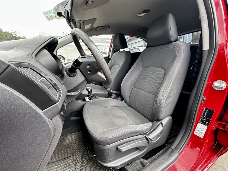 Kia Rio 5 Rio 5 C Ex 1.4l 6at Ci Full - 2080 2014 Usado en Rosselot Usados