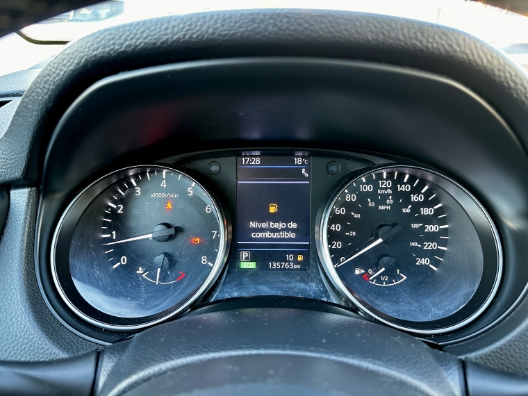 Nissan Qashqai — foto 11 de 19