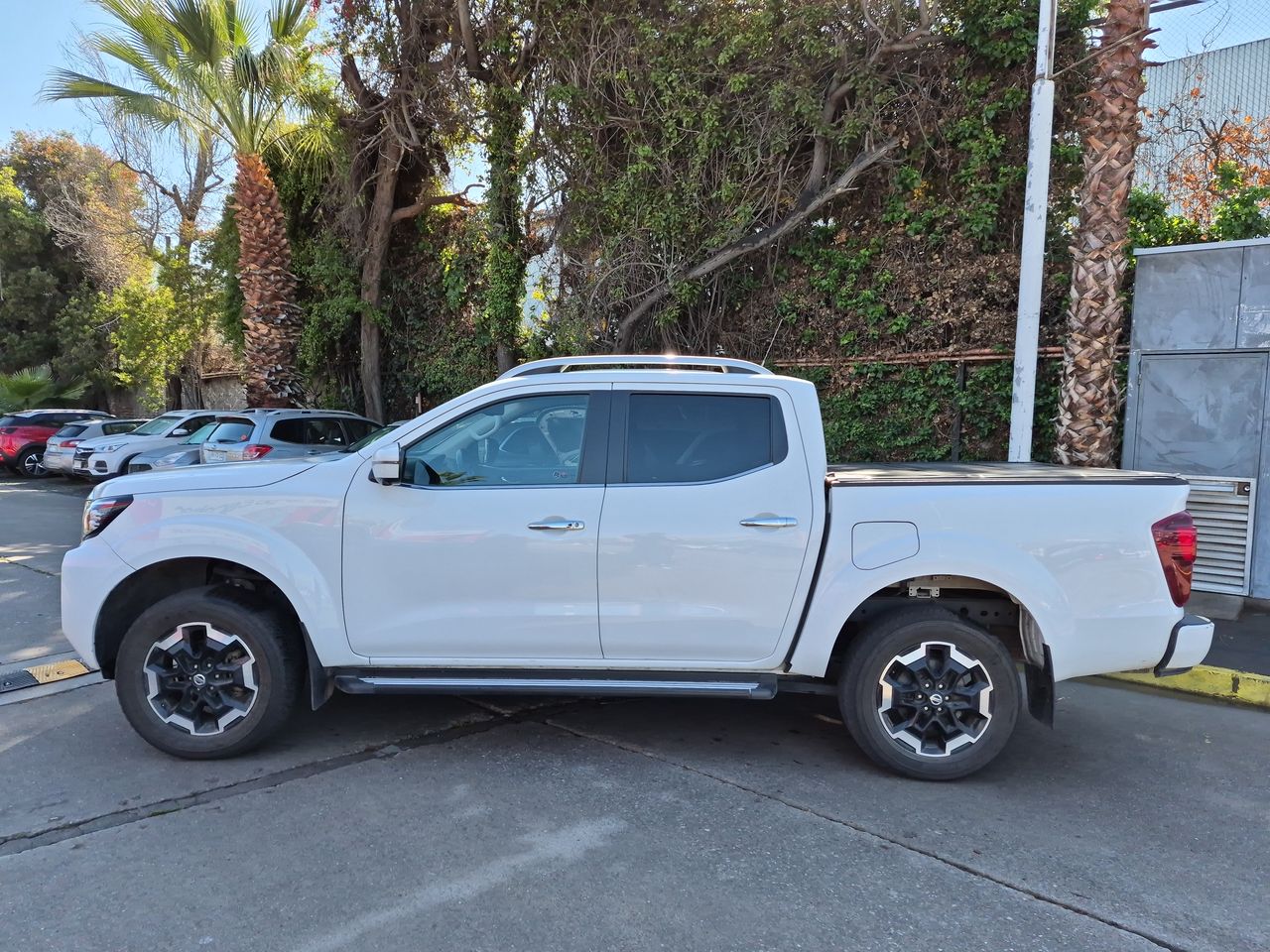 Nissan Navara Navara D Cab Mt 4x4 2.3 2022 Usado en Usados de Primera - Sergio Escobar