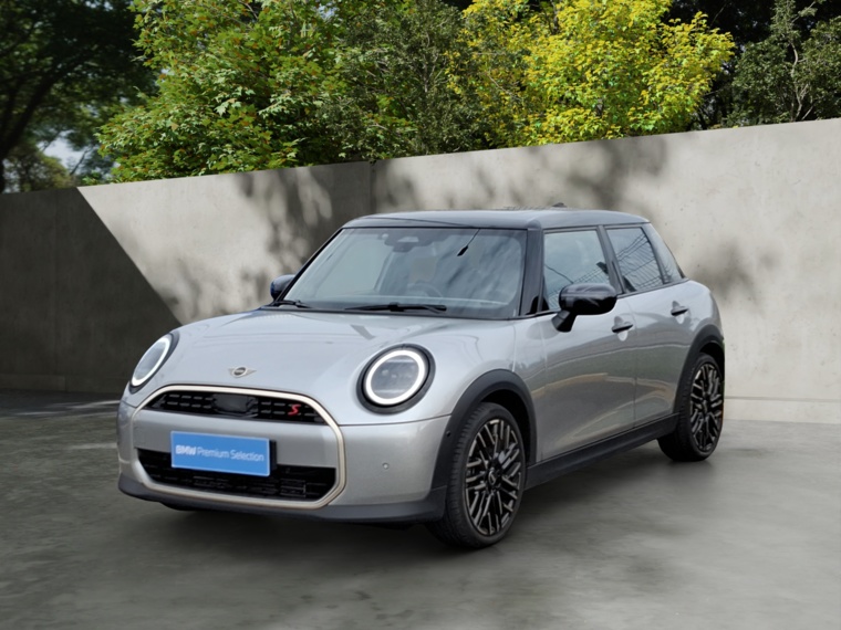 Mini COOPER HB 2.0 AUT 2025
