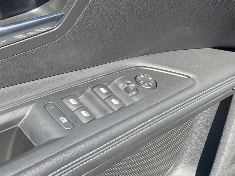 Peugeot 3008 3008 Blue Hdi 130 Eat8 1.5 Aut 2023 Usado en Rosselot Usados