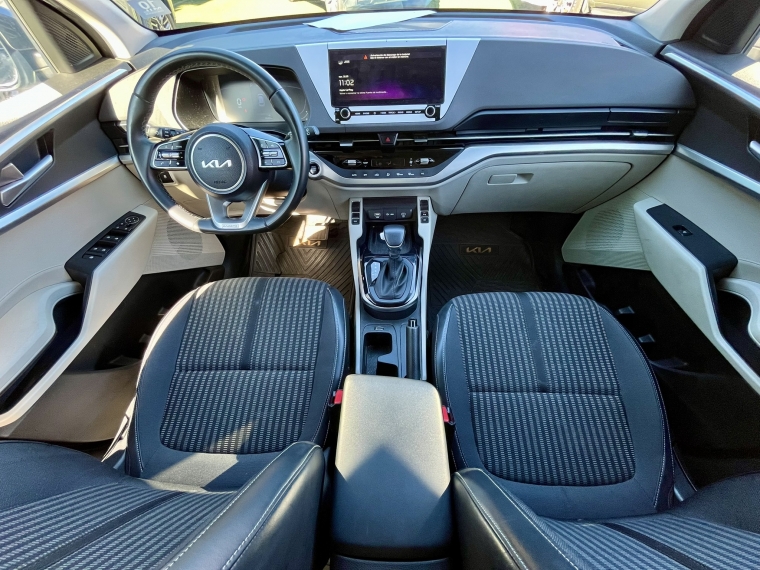 Kia Carens Carens Ex 1.4 Aut 2023 Usado en Rosselot Usados