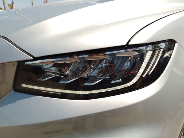 Geely Azkarra 1.5t Luxury 4x4 Dct 7at 5p 2024 Usado Usado en Webautos.cl Geely Azkarra 1.5t Luxury 4x4 Dct 7at 5p 2024 Usado Usado en Webautos.cl