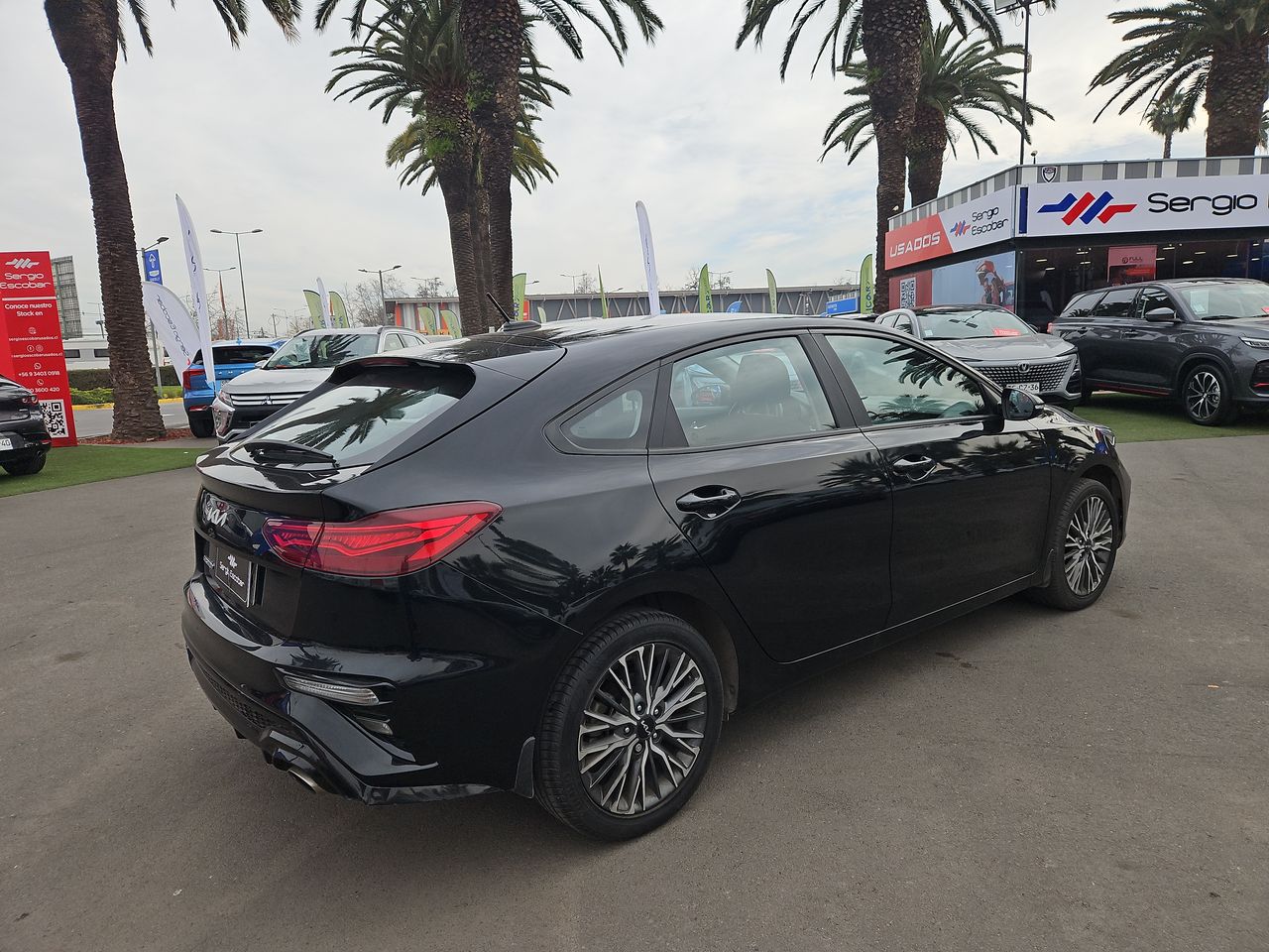 Kia Cerato Cerato Ex 1.6 Aut 2023 Usado en Usados de Primera - Sergio Escobar