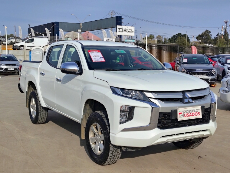 Mitsubishi L200 L200 D/c 2.4 Katana Crt 4x4 Special Pack 2023 Usado en Rosselot Usados