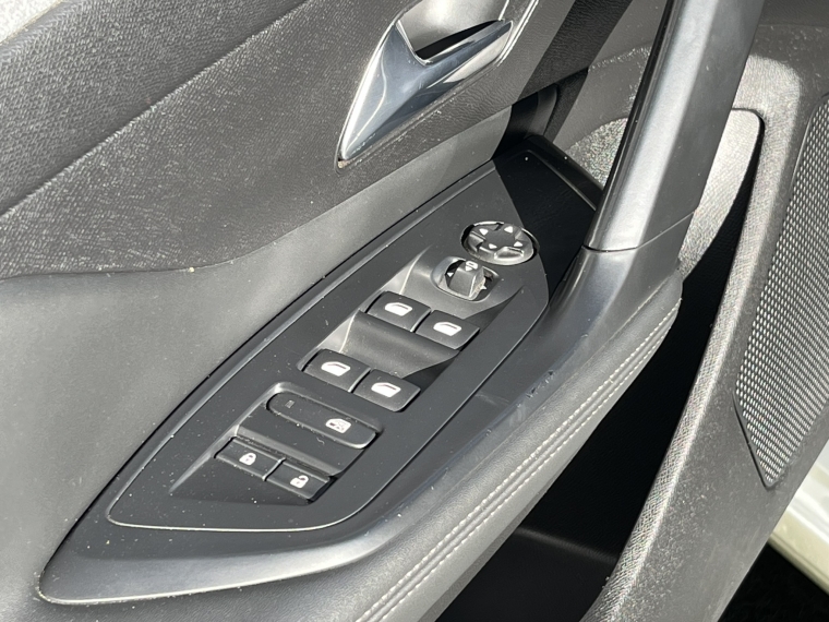 Peugeot 308 308 Bluehdi 1.5 Aut 2023 Usado en Rosselot Usados
