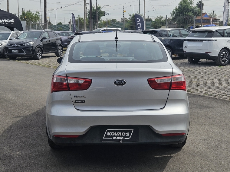 Kia Rio 4 4 Ex 1.4 2017 Usado  Usado en Kovacs Usados