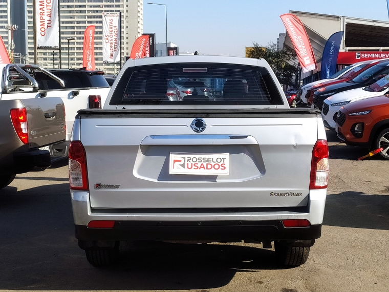 Ssangyong Actyon sport New Actyon Sport 4x2 2.0 Mt A/a Abs Ll -nas612 2017 Usado en Rosselot Usados