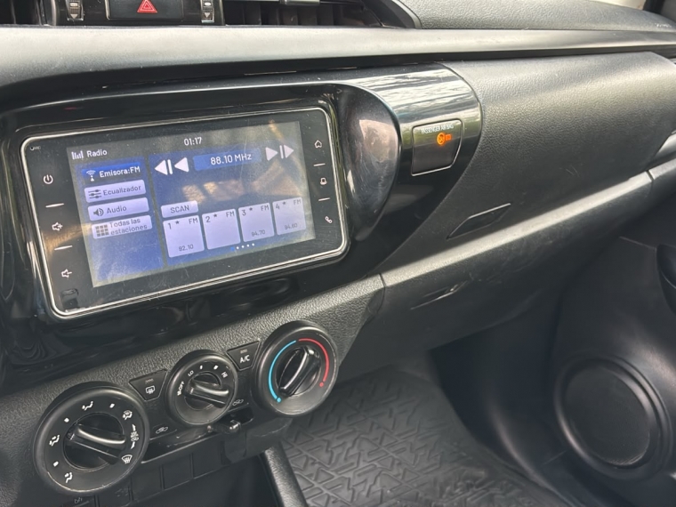 Toyota Hilux Dcab Dx 4X2 2.4Cc — foto 10 de 11