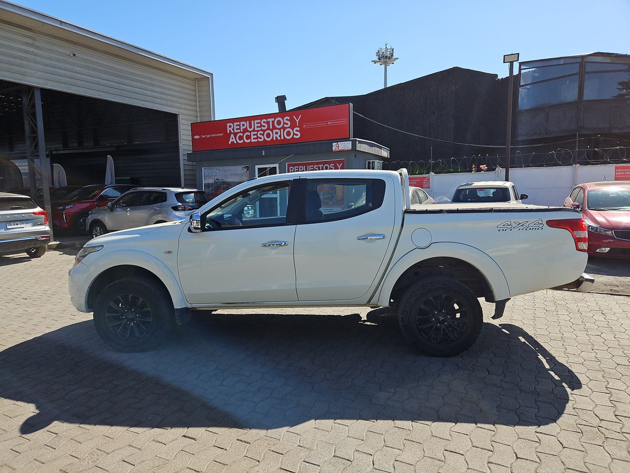 Mitsubishi L200 L200 Katana Dcab Crt 4x4 2.4 2018 Usado Usado en Webautos.cl Mitsubishi L200 L200 Katana Dcab Crt 4x4 2.4 2018 Usado Usado en Webautos.cl