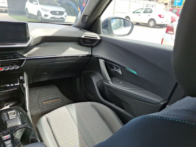 Peugeot 2008 2008 Puretech 130 Eat8 1.2 Aut 2023 Usado  Usado en Webautos.cl