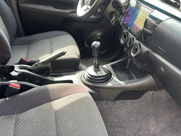 Toyota Hilux Dcab Dx 4X2 2.4Cc — foto 11 de 12