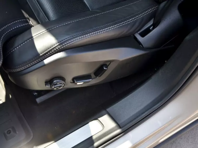 Volvo Xc60 T8 Awd Recharge Ultimate 2025 Usado  Usado en Webautos.cl