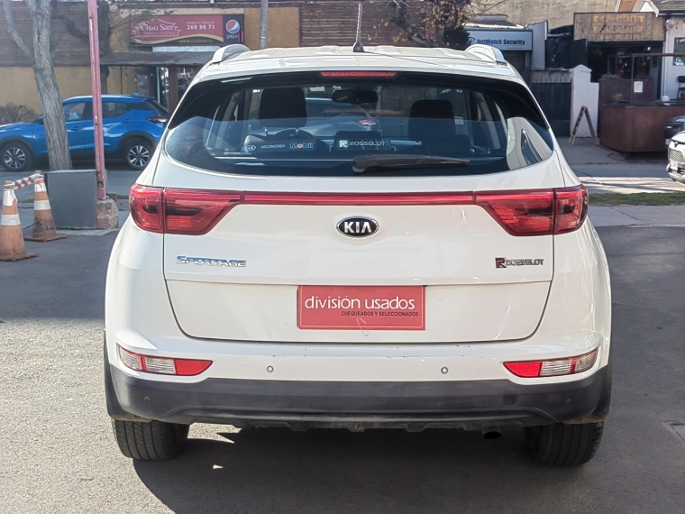 Kia Sportage Sportage Lx 2.0l Gsl 6mt 2wd 4x2 - 1798 2017 Usado en Rosselot Usados