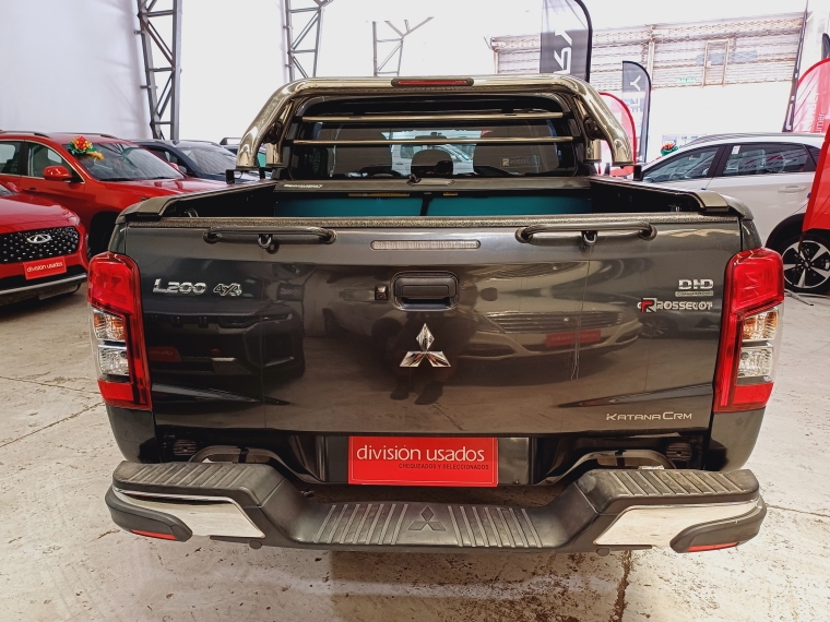 Mitsubishi Katana L200 D/c 2.4 Katana Crm 4x4 Special Pack 2021 Usado en Rosselot Usados