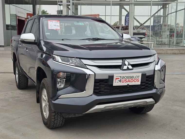 Mitsubishi L200 L200 D/c 2.4 Katana Crt 4x4 Special Pack 2023 Usado en Rosselot Usados