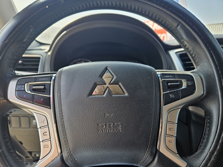 Mitsubishi L200 L200 Dakar Hp 4x4 2.4 2022 Usado en Rosselot Usados